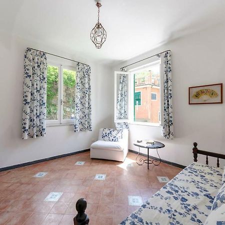 Joivy Light Flat With Great View, Cinque Terre Apartman Vernazza Kültér fotó