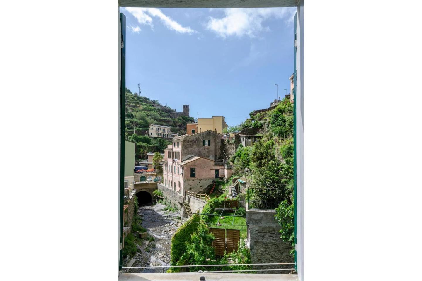 Joivy Light Flat With Great View, Cinque Terre Apartman Vernazza Kültér fotó